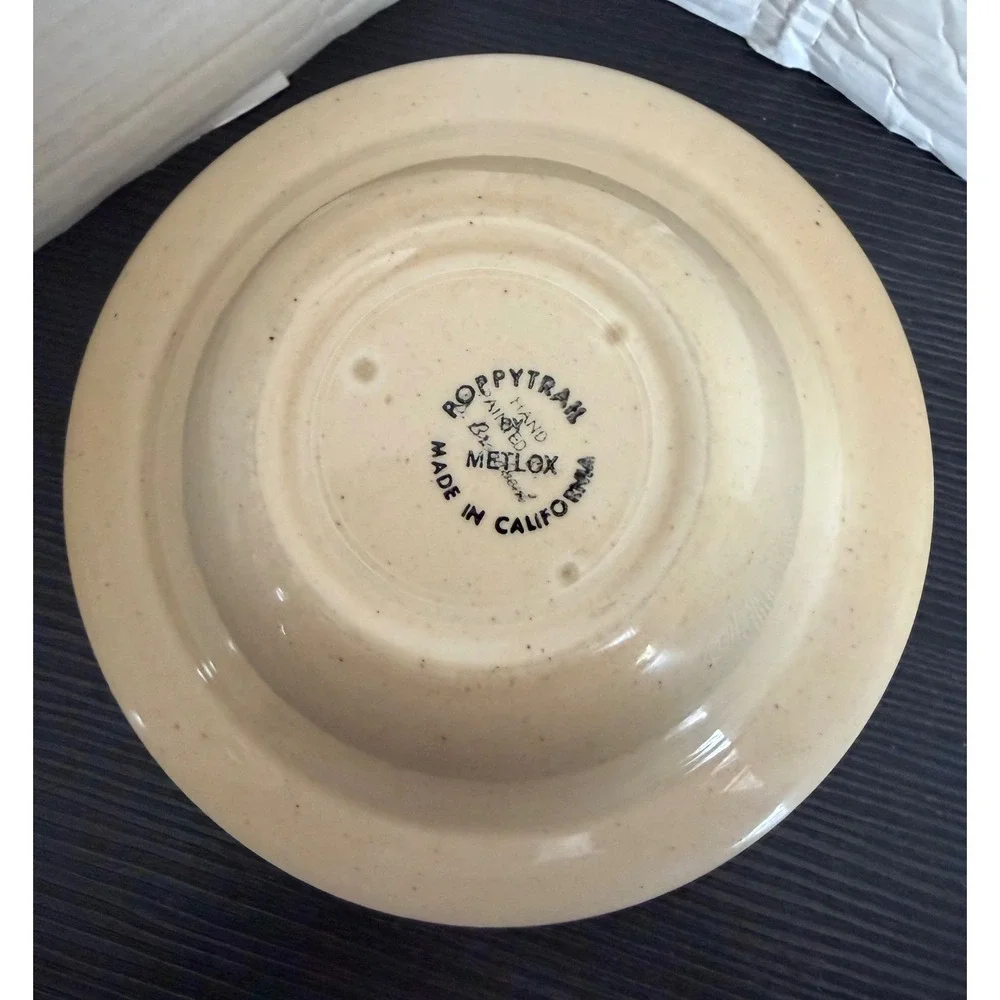 Metlox Poppytrail Hand Painted Bowl California Folk Art Woman Water Buckets 7.5